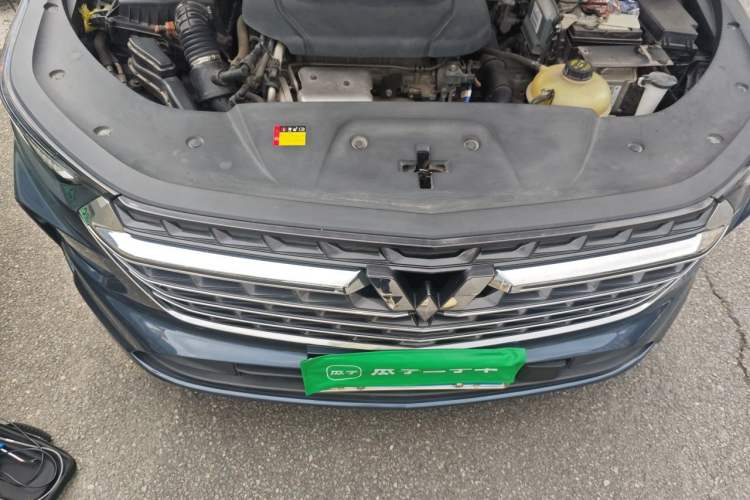 Used Wuling Victory 2020 1.5T CVT Flagship Edition Engine Bay