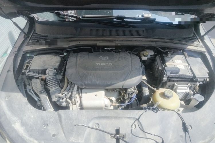 Used Wuling Victory 2020 1.5T CVT Flagship Edition Engine Bay