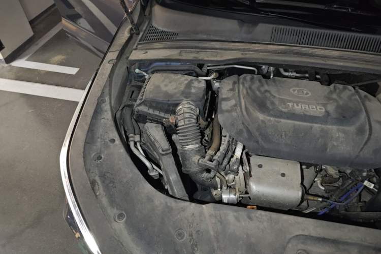 Used Wuling Victory 2020 1.5T CVT Flagship Edition Engine Bay Right