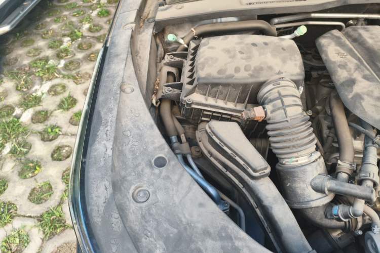 Used Wuling Victory 2020 1.5T CVT Flagship Edition Engine Bay Right