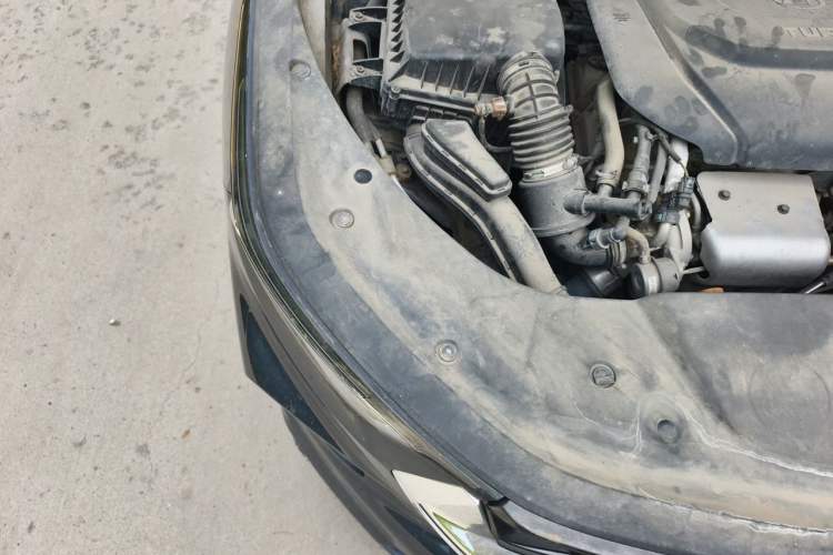 Used Wuling Victory 2020 1.5T CVT Flagship Edition Engine Bay Right