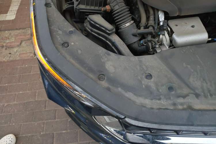 Used Wuling Victory 2020 1.5T CVT Flagship Edition Engine Bay Right