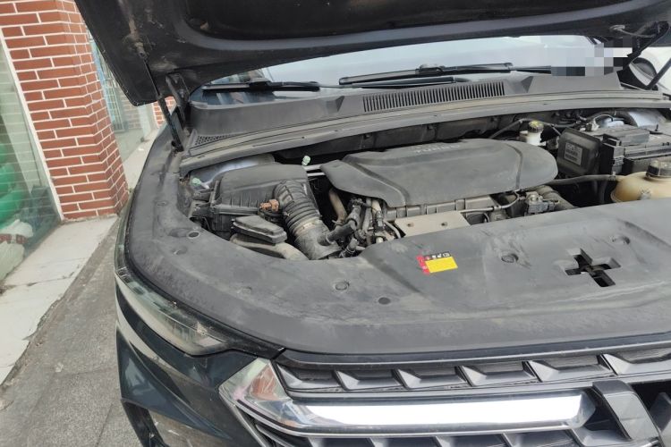 Used Wuling Victory 2020 1.5T CVT Flagship Edition Engine Bay Right