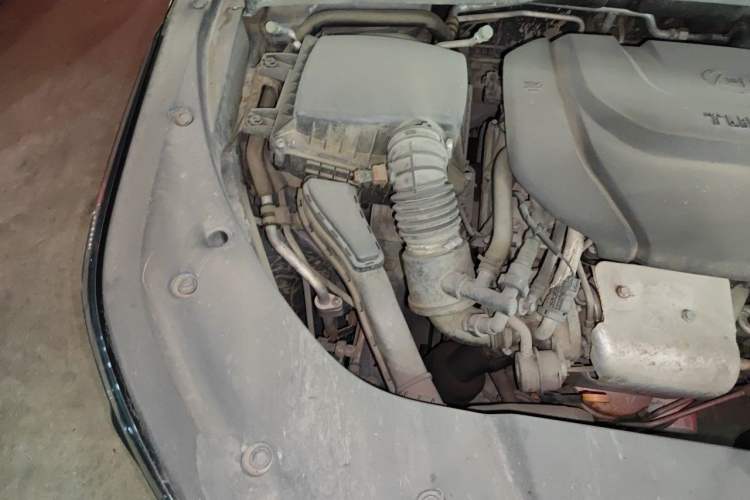 Used Wuling Victory 2020 1.5T CVT Flagship Edition Engine Bay Right