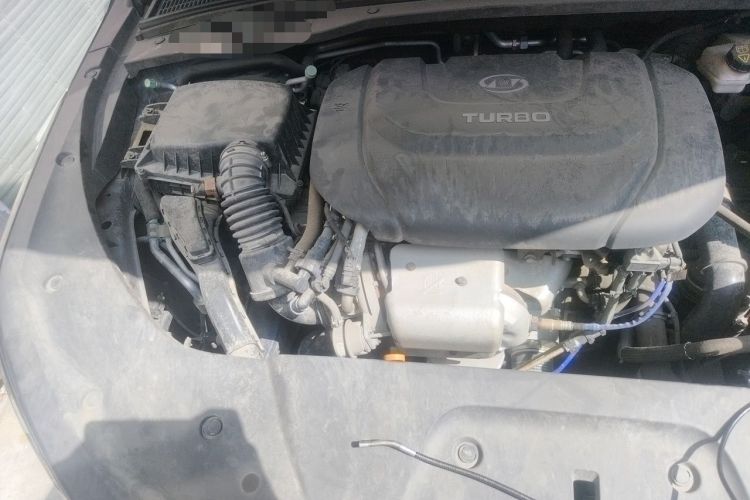 Used Wuling Victory 2020 1.5T CVT Flagship Edition Engine Bay Right
