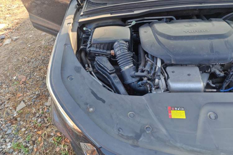 Used Wuling Victory 2020 1.5T Manual Elite Edition Engine Bay Right