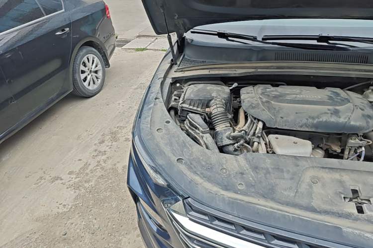 Used Wuling Victory 2020 1.5T CVT Luxury Model Engine Bay Right
