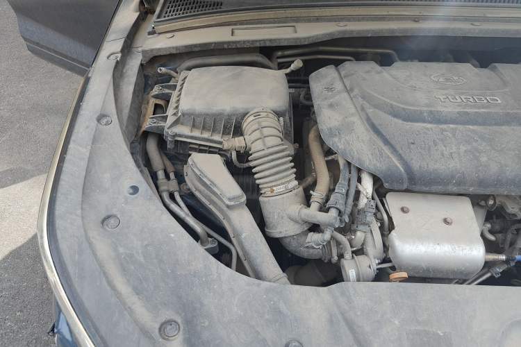 Used Wuling Victory 2020 1.5T Manual Elite Edition Engine Bay Right