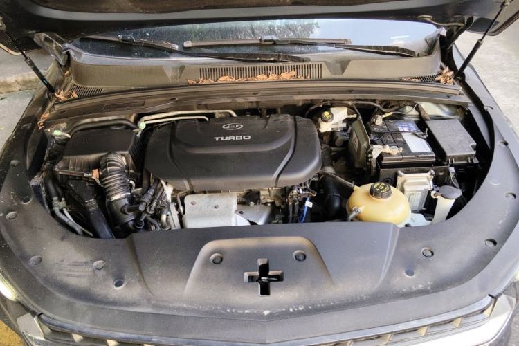 Used Wuling Victory 2020 1.5T CVT Flagship Edition Engine Bay