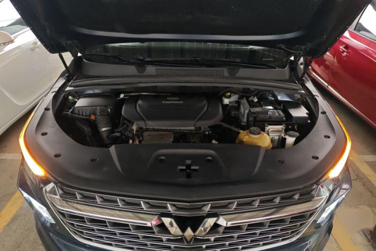 Used Wuling Victory 2020 1.5T CVT Flagship Edition Engine Bay