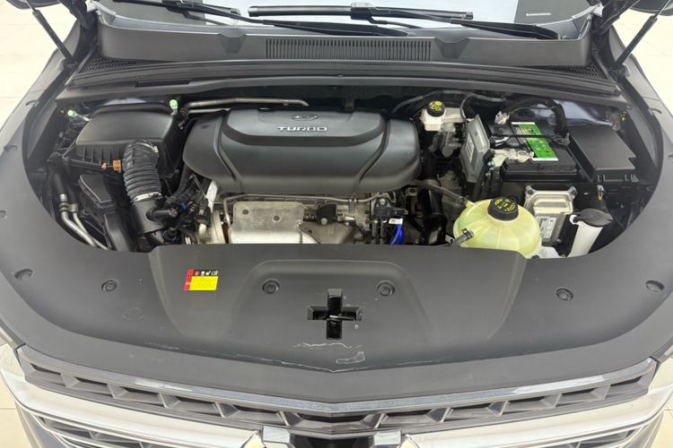 Used Wuling Victory 2020 1.5T CVT Flagship Edition Engine Bay