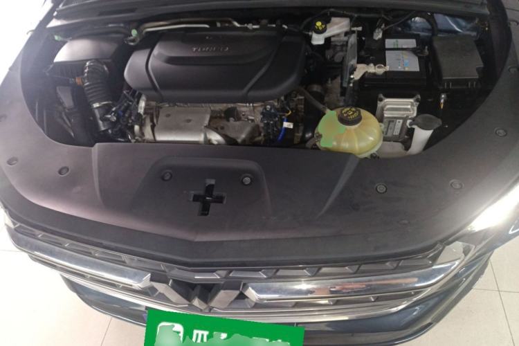 Used Wuling Victory 2020 1.5T CVT Luxury Model Engine Bay
