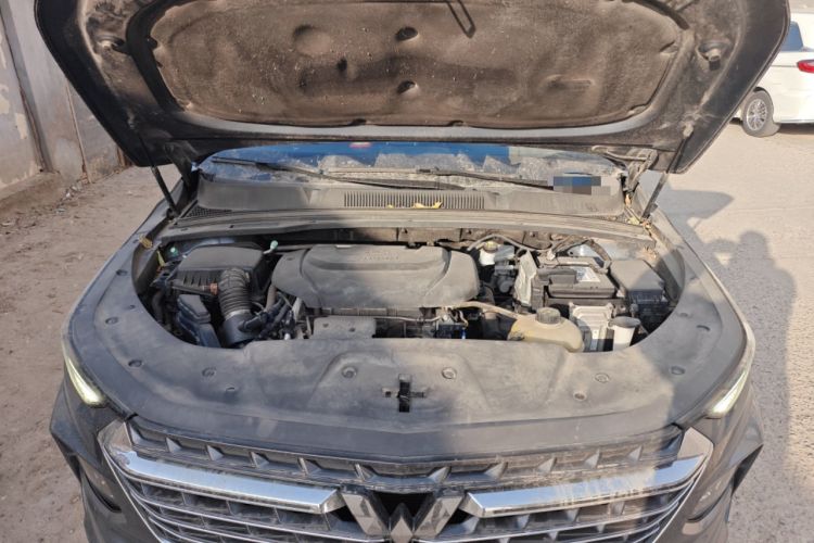 Used Wuling Victory 2020 1.5T CVT Luxury Model Engine Bay