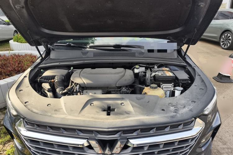 Used Wuling Victory 2020 1.5T CVT Flagship Edition Engine Bay