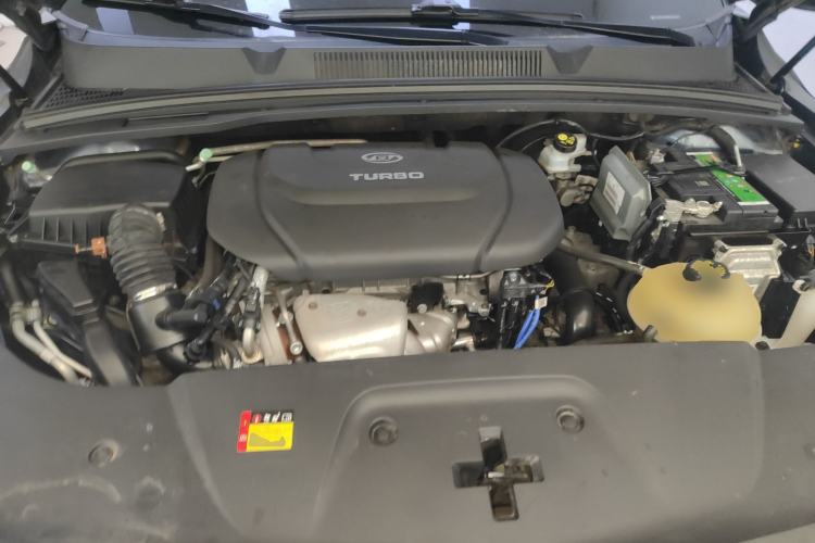 Used Wuling Victory 2020 1.5T CVT Luxury Model Engine Bay