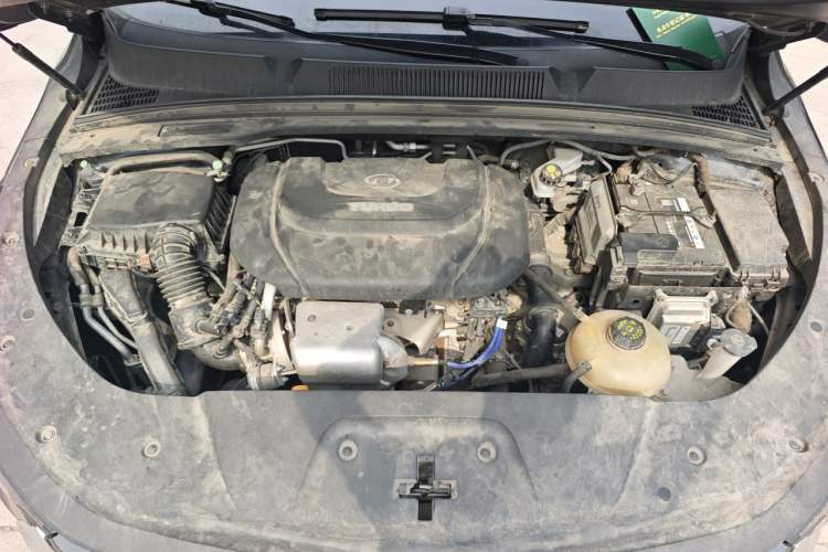 Used Wuling Victory 2020 1.5T CVT Flagship Edition Engine Bay