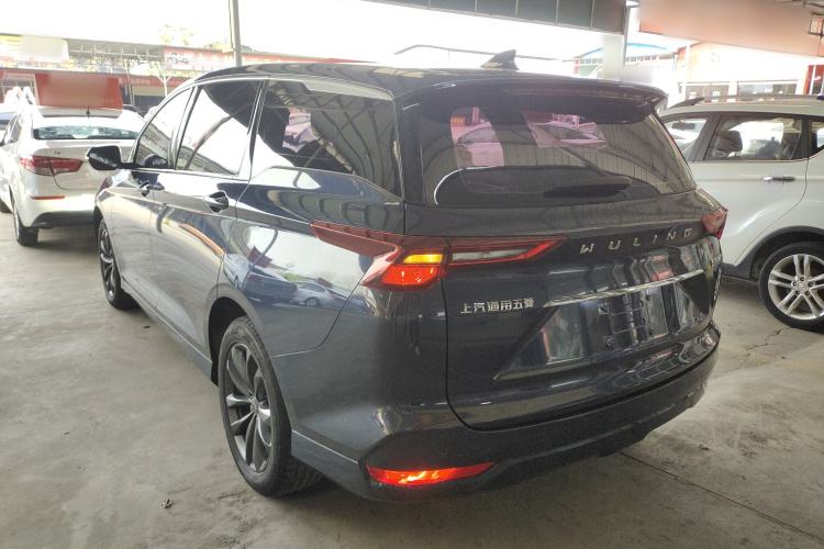 Used Wuling Victory 2020 1.5T CVT Luxury Model Exterior 2