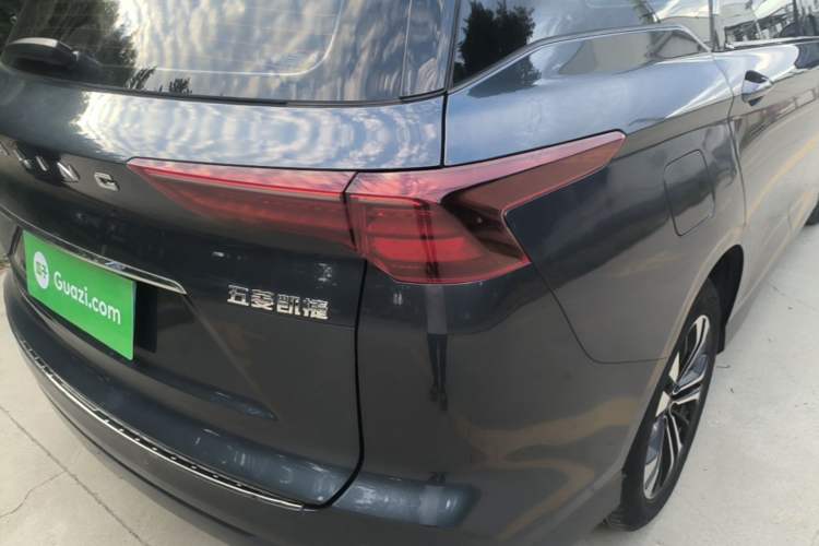 Used Wuling Victory 2020 1.5T CVT Flagship Edition Exterior 3
