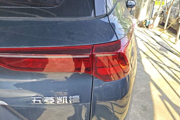 Used Wuling Victory 2020 1.5T CVT Flagship Edition Exterior 3