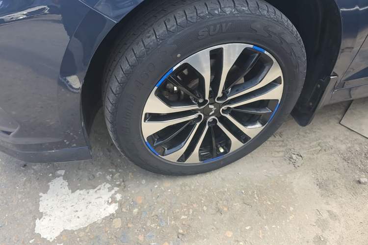 Used Wuling Victory 2020 1.5T CVT Flagship Edition Exterior 4