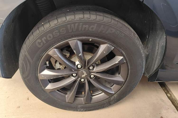 Used Wuling Victory 2020 1.5T CVT Elite Model Exterior 5