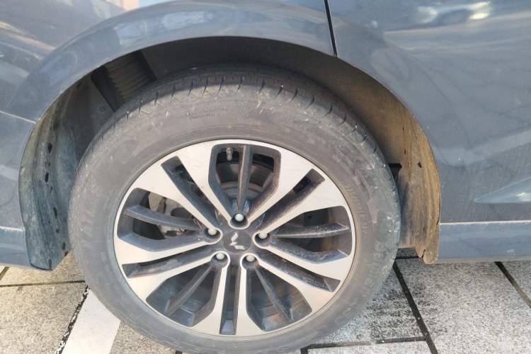 Used Wuling Victory 2020 1.5T CVT Flagship Edition Exterior 5