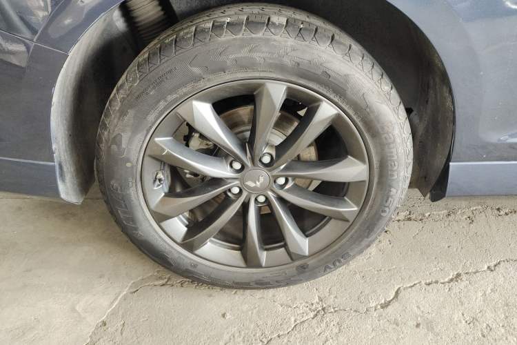 Used Wuling Victory 2020 1.5T CVT Luxury Model Exterior 5