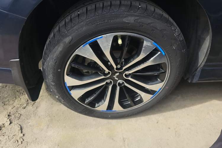 Used Wuling Victory 2020 1.5T CVT Flagship Edition Exterior 5
