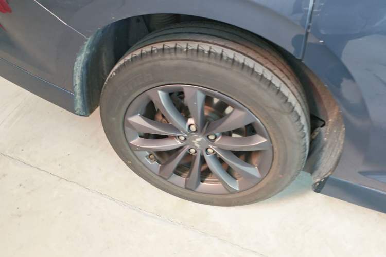 Used Wuling Victory 2020 1.5T CVT Luxury Model Exterior 5
