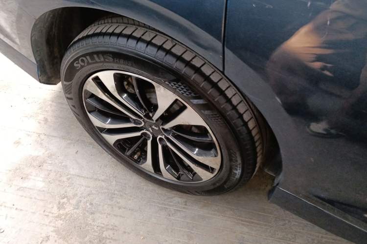 Used Wuling Victory 2020 1.5T CVT Flagship Edition Exterior 8