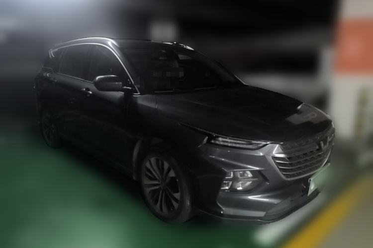 Used Wuling Victory 2020 1.5T CVT Flagship Edition Front Right 45 Deg