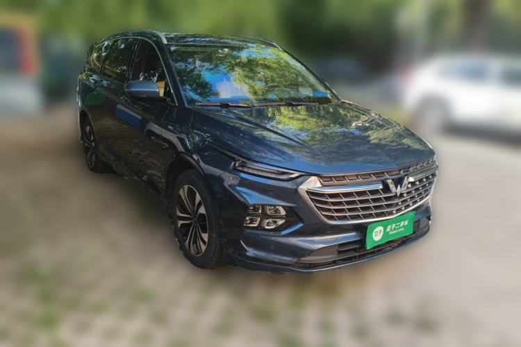 Used Wuling Victory 2020 1.5T CVT Flagship Edition Front Right 45 Deg