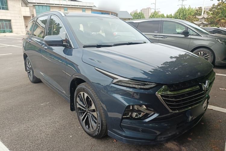 Used Wuling Victory 2020 1.5T CVT Flagship Edition Front Right 45 Deg
