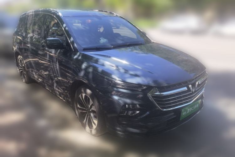 Used Wuling Victory 2020 1.5T CVT Flagship Edition Front Right 45 Deg