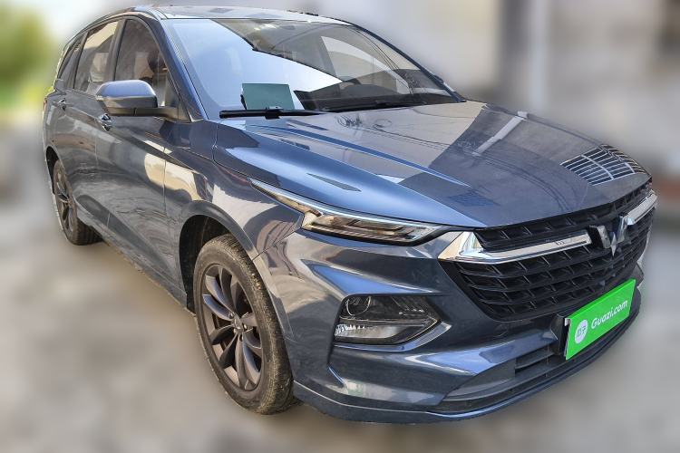 Used Wuling Victory 2020 1.5T Manual Elite Edition Front Right 45 Deg