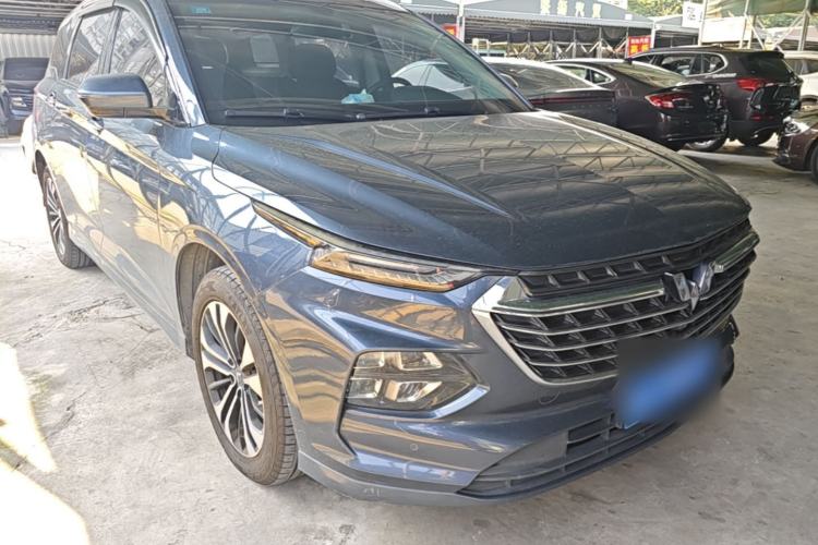 Used Wuling Victory 2020 1.5T CVT Flagship Edition Front Right 45 Deg