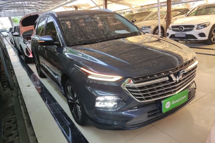 Used Wuling Victory 2020 1.5T CVT Flagship Edition Front Right 45 Deg