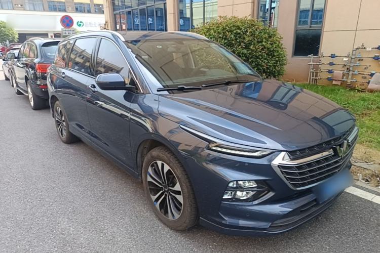 Used Wuling Victory 2020 1.5T CVT Flagship Edition Front Right 45 Deg