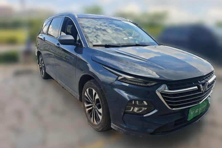 Used Wuling Victory 2020 1.5T CVT Flagship Edition Front Right 45 Deg