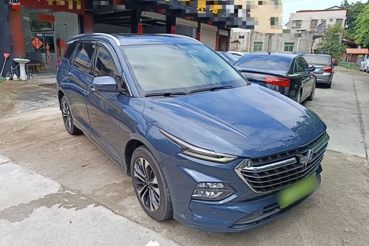 Used Wuling Victory 2020 1.5T CVT Flagship Edition Front Right 45 Deg