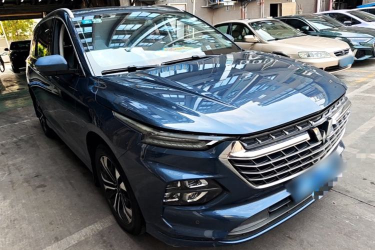 Used Wuling Victory 2020 1.5T CVT Flagship Edition Front Right 45 Deg