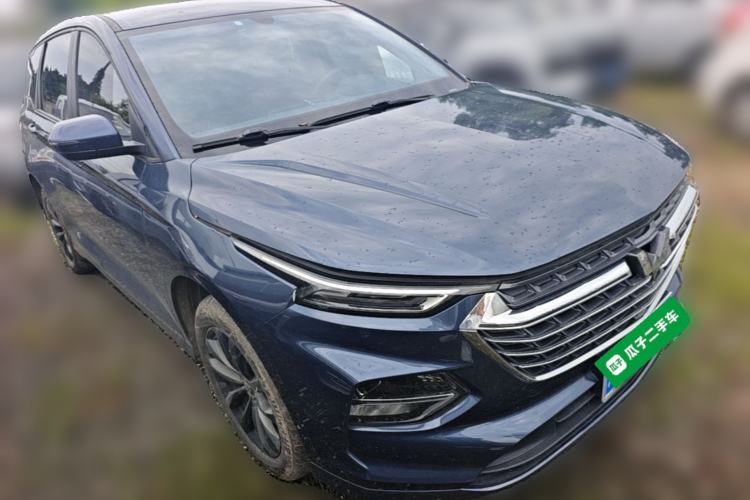 Used Wuling Victory 2020 1.5T Manual Elite Edition Front Right 45 Deg