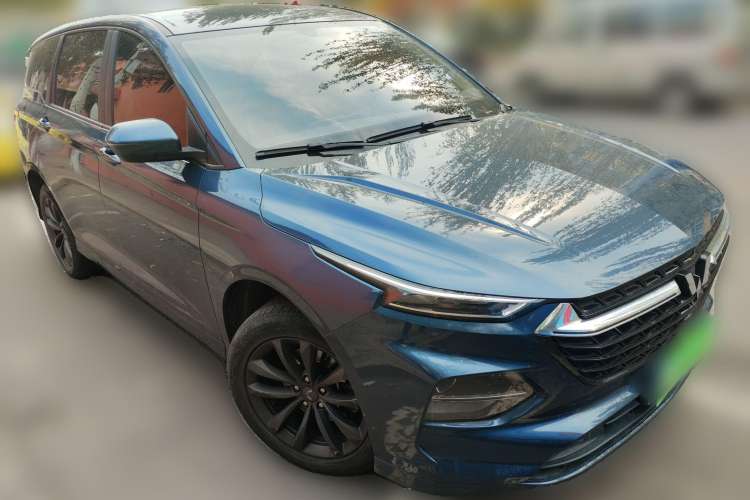 Used Wuling Victory 2020 1.5T Manual Elite Edition Front Right 45 Deg