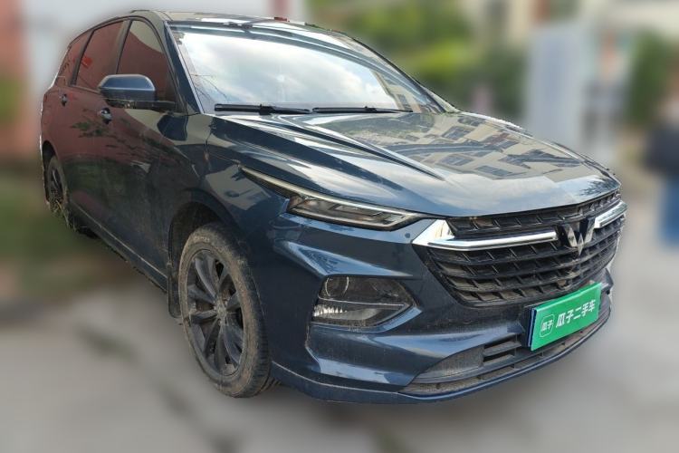 Used Wuling Victory 2020 1.5T Manual Elite Edition Front Right 45 Deg