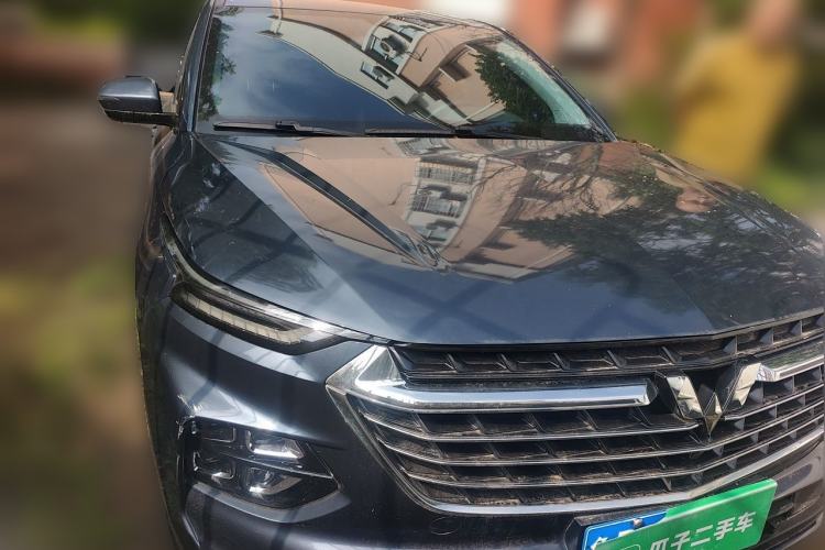 Used Wuling Victory 2020 1.5T CVT Luxury Model Front Right 45 Deg