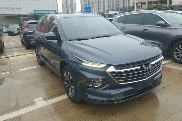 Used Wuling Victory 2020 1.5T CVT Flagship Edition Front Right 45 Deg