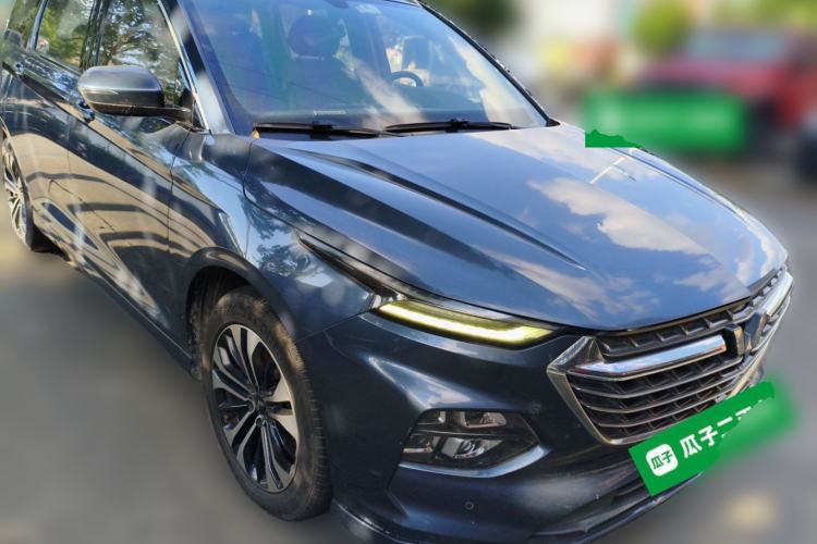 Used Wuling Victory 2020 1.5T CVT Flagship Edition Front Right 45 Deg
