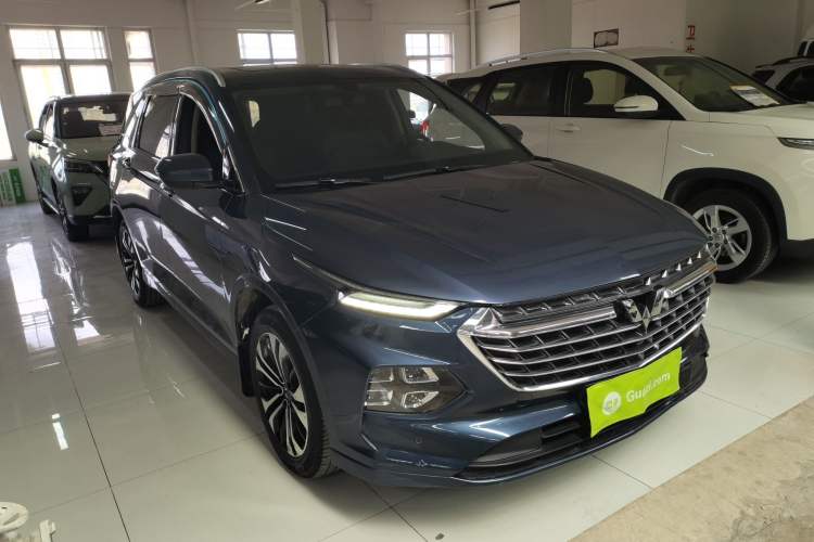 Used Wuling Victory 2020 1.5T CVT Flagship Edition Front Right 45 Deg