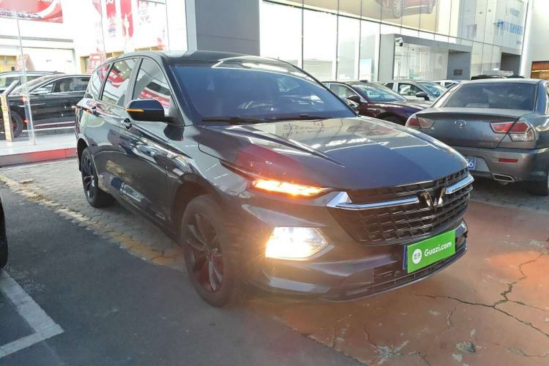 Used Wuling Victory 2020 1.5T Manual Elite Edition Front Right 45 Deg