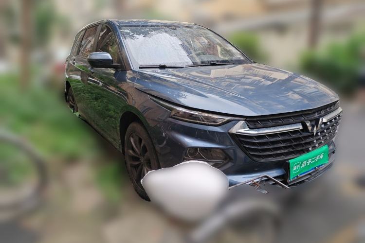 Used Wuling Victory 2020 1.5T Manual Elite Edition Front Right 45 Deg